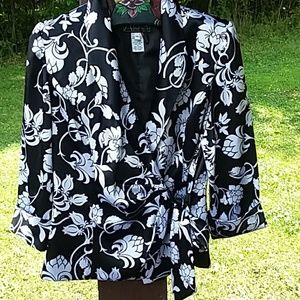 Alex Evenings Dressy Top  NWOT